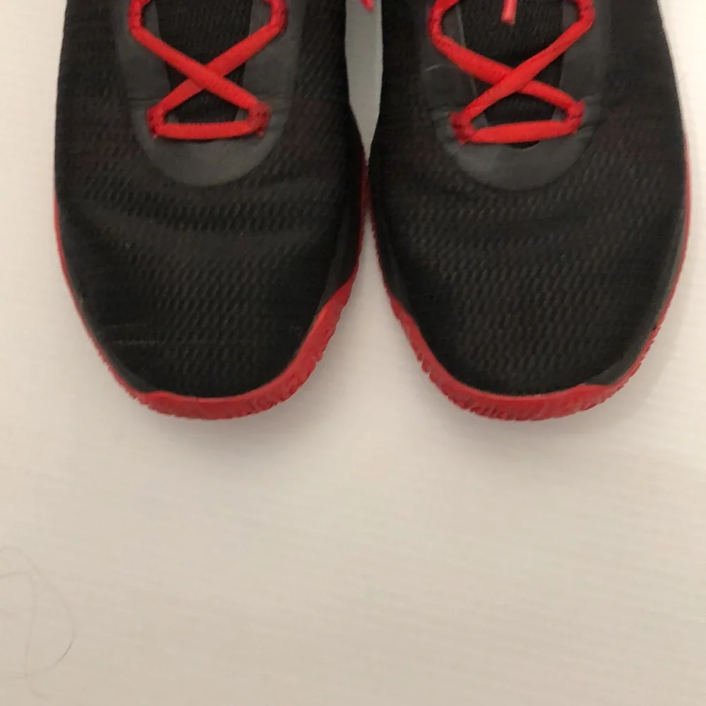 ADIDAS RED BLACK BASKETBALL SNEAKERS MENS SIZE 8